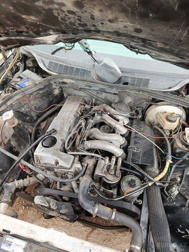 Mercedes 190 1992, 300,000 km - 2.5 l - Bakı