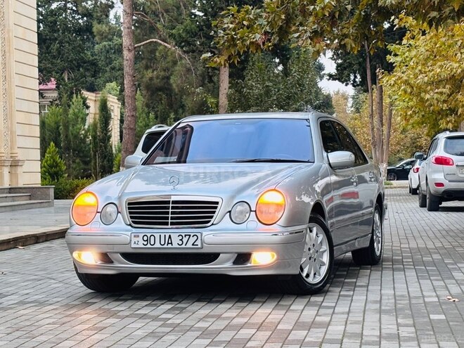Mercedes E 220 2001, 320,000 km - 2.2 l - İmişli