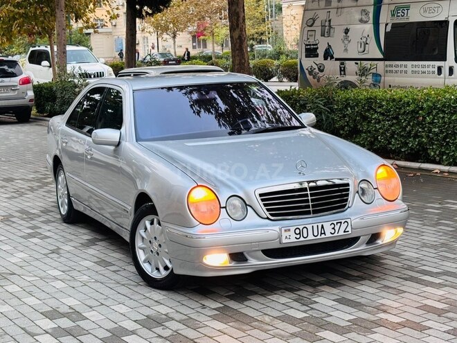 Mercedes E 220 2001, 320,000 km - 2.2 l - İmişli