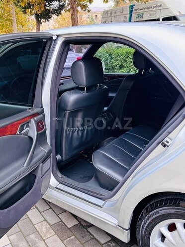 Mercedes E 220 2001, 320,000 km - 2.2 l - İmişli