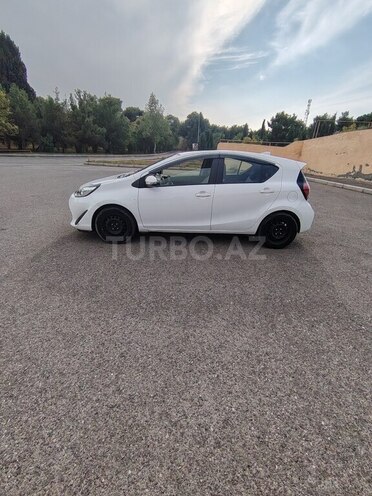Toyota Aqua 2019, 191,400 km - 1.5 l - Gəncə