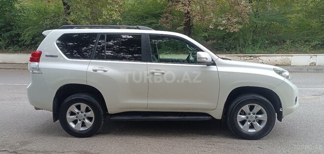 Toyota Land Cruiser Prado 2012, 212,000 km - 2.7 l - Qusar
