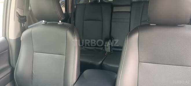 Toyota Land Cruiser Prado 2012, 212,000 km - 2.7 l - Qusar