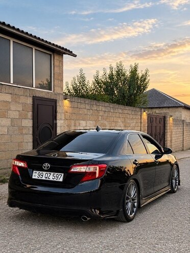 Toyota Camry 2014, 239,792 km - 2.5 l - Quba