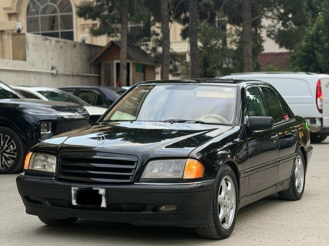 Mercedes C 240 1999, 194,510 km - 2.4 l - Bakı