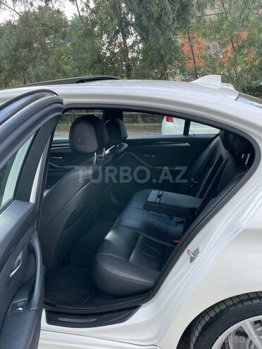 BMW  2015, 201,000 km - 2.0 л - Astara