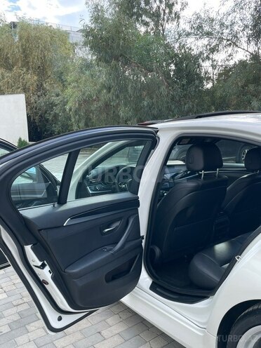 BMW  2015, 201,000 km - 2.0 л - Astara