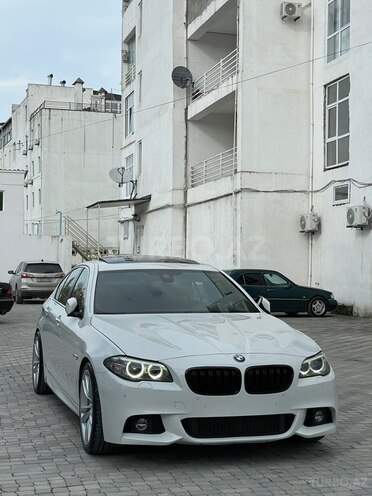 BMW  2015, 201,000 km - 2.0 л - Astara
