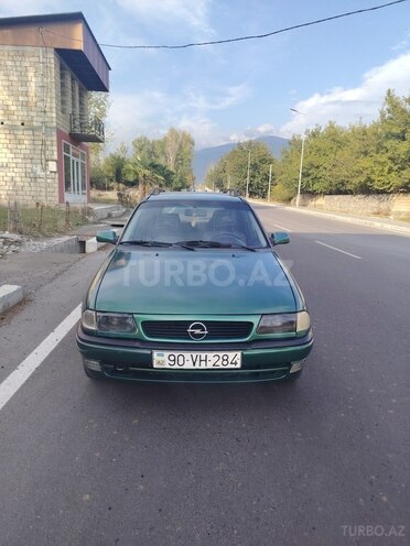 Opel Astra 1996, 510,000 km - 1.6 л - Şəki