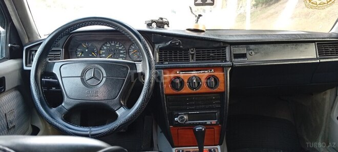 Mercedes 190 1992, 157,000 km - 2.0 l - Sumqayıt