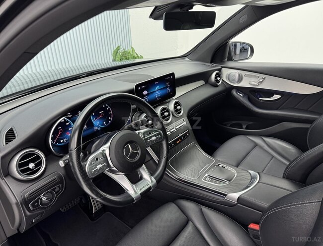 Mercedes GLC 300 4MATIC 2020, 108,500 km - 2.0 л - Bakı