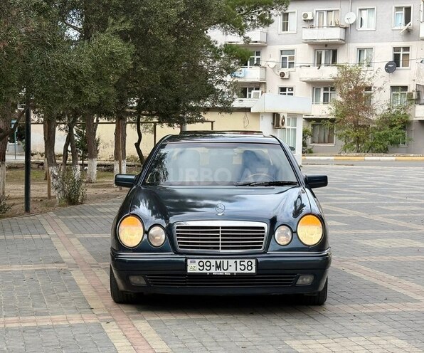 Mercedes E 240 1999, 346,000 km - 2.4 l - Sumqayıt