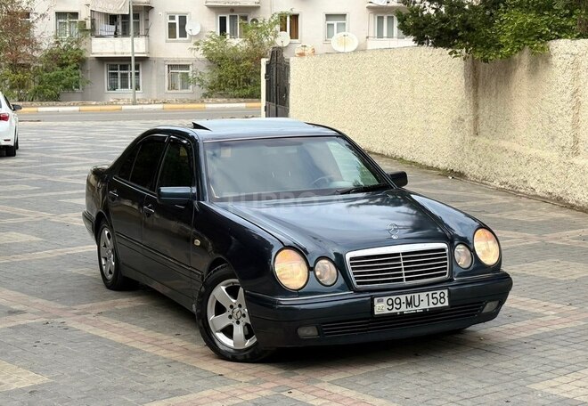Mercedes E 240 1999, 346,000 km - 2.4 l - Sumqayıt