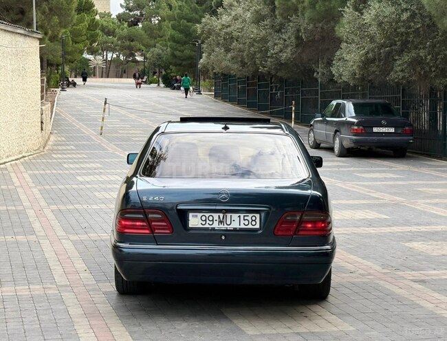 Mercedes E 240 1999, 346,000 km - 2.4 l - Sumqayıt