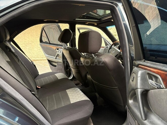 Mercedes E 240 1999, 346,000 km - 2.4 l - Sumqayıt
