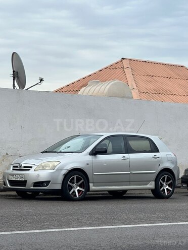 Toyota Corolla 2004, 400,000 km - 1.4 l - Bakı