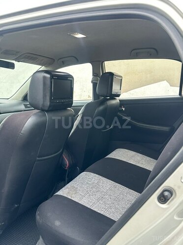 Toyota Corolla 2004, 400,000 km - 1.4 l - Bakı