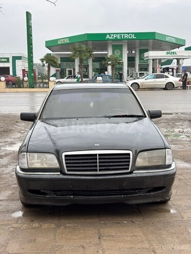Mercedes C 180 1994, 152,000 km - 1.8 l - Salyan