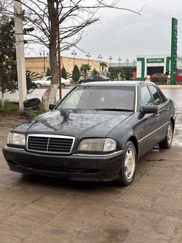 Mercedes C 180 1994, 152,000 km - 1.8 l - Salyan