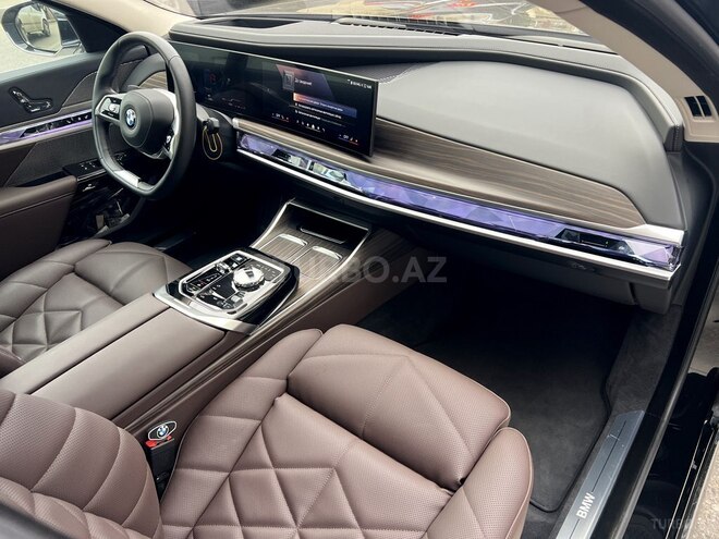BMW 740 2025, 12,000 km - 3.0 l - Bakı