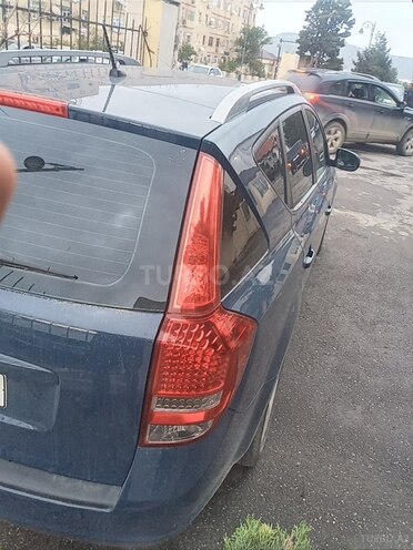 Kia  2010, 239,000 km - 1.4 l - Bakı