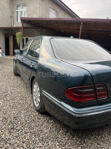 Mercedes E 220 2000, 565,965 km - 2.2 l - Lənkəran