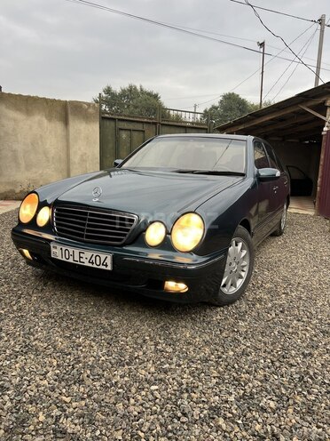 Mercedes E 220 2000, 565,965 km - 2.2 l - Lənkəran