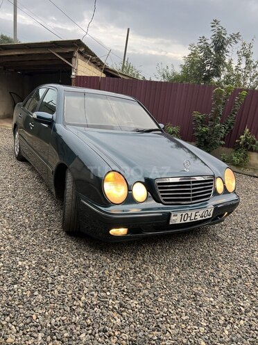 Mercedes E 220 2000, 565,965 km - 2.2 l - Lənkəran