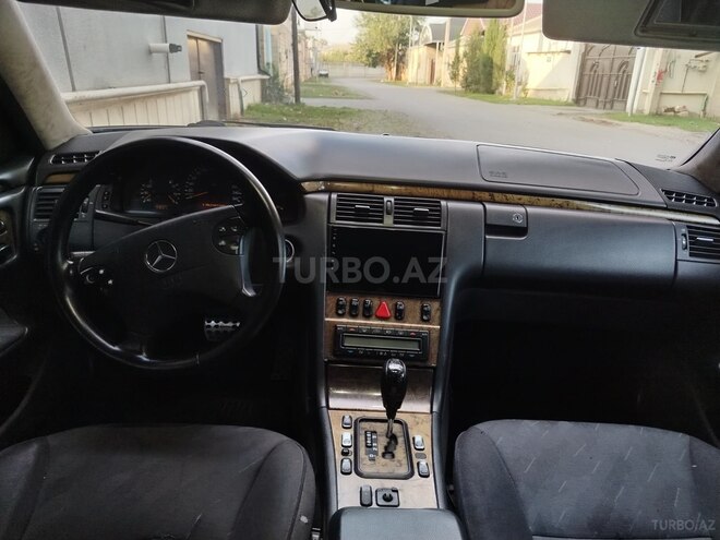 Mercedes E 270 2001, 475,000 km - 2.7 л - Bakı