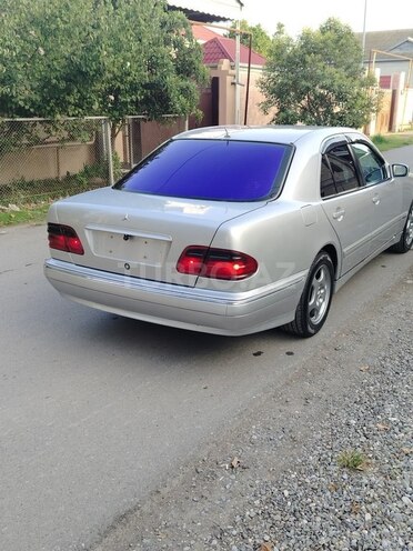Mercedes E 270 2001, 475,000 km - 2.7 л - Bakı