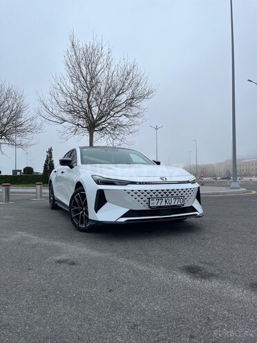 Changan  2025, 14,500 km - 1.5 л - Bakı