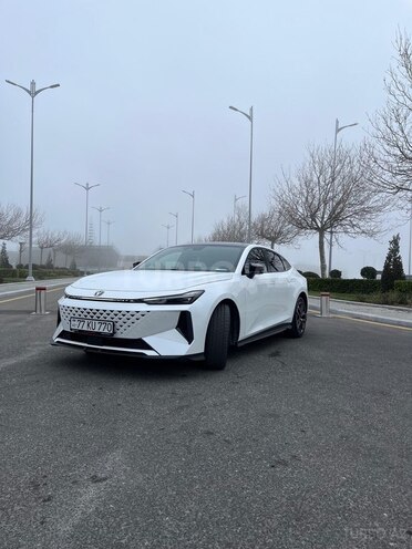 Changan  2025, 14,500 km - 1.5 л - Bakı