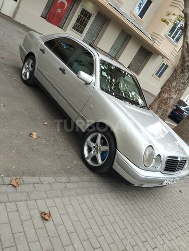 Mercedes E 230 1997, 265,328 km - 2.3 l - Mingəçevir