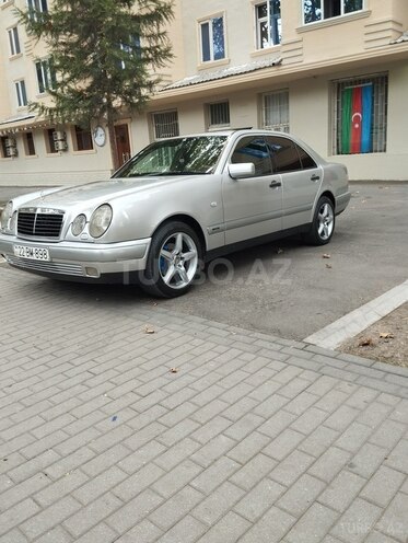 Mercedes E 230 1997, 265,328 km - 2.3 l - Mingəçevir