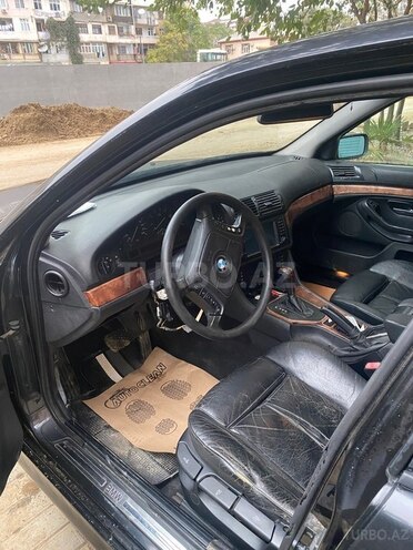 BMW 535 1997, 297,000 km - 3.5 l - Bakı