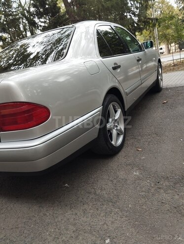 Mercedes E 230 1997, 265,328 km - 2.3 l - Mingəçevir