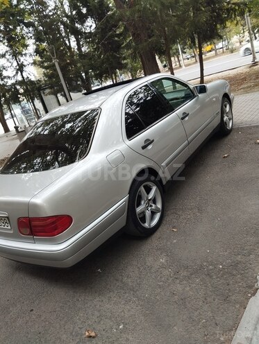 Mercedes E 230 1997, 265,328 km - 2.3 l - Mingəçevir