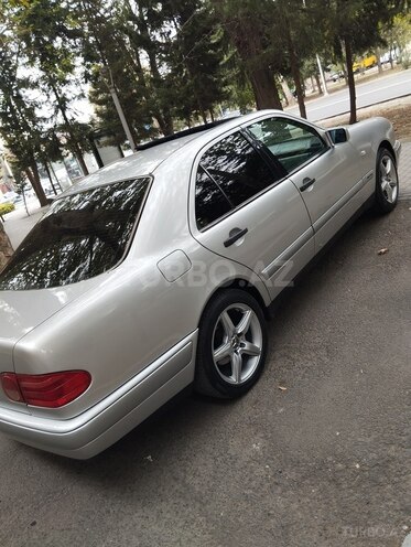 Mercedes E 230 1997, 265,328 km - 2.3 l - Mingəçevir