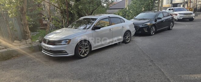Volkswagen Jetta 2017, 135,000 km - 1.4 l - Bakı