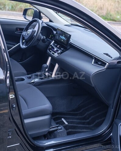 Toyota Corolla Cross 2025, 4,600 km - 2.0 l - Bakı