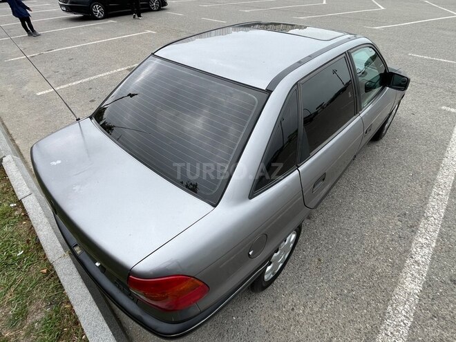Opel Astra 1991, 276,000 km - 1.6 l - Sumqayıt
