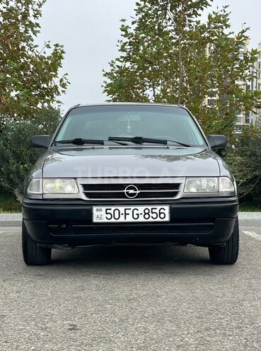 Opel Astra 1991, 276,000 km - 1.6 l - Sumqayıt