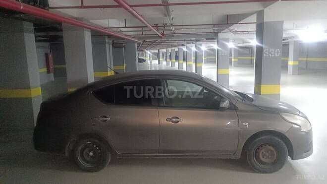 Nissan Sunny 2014, 195,000 km - 1.5 л - Bakı
