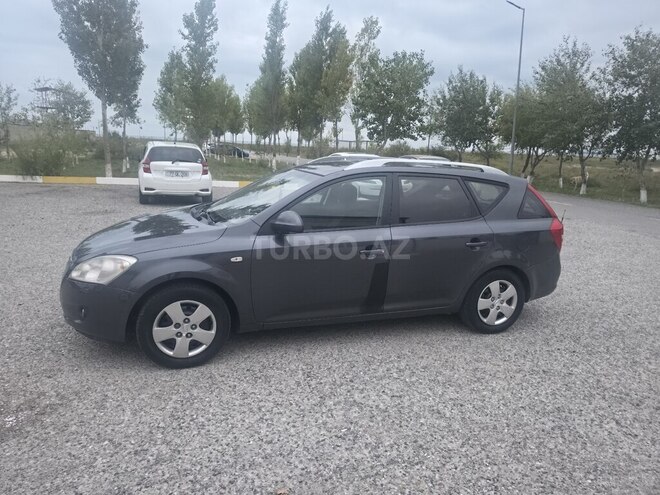 Kia  2009, 313,000 km - 1.4 l - Bakı