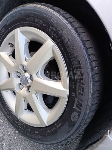 Toyota Prius 2007, 328,000 km - 1.5 л - Zaqatala