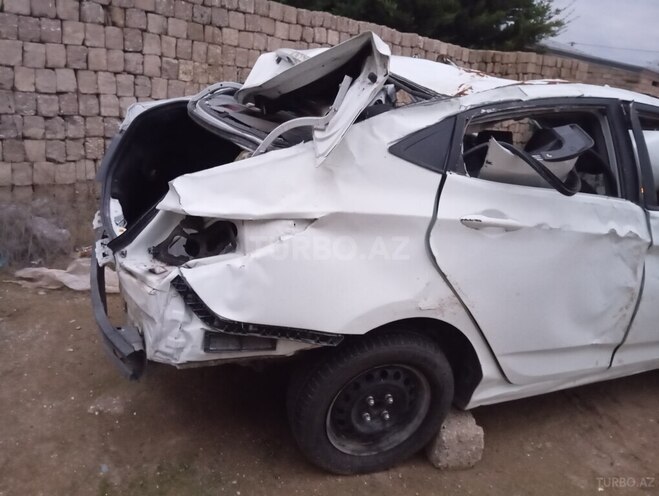 Hyundai Accent 2012, 225,000 km - 1.6 l - Bakı