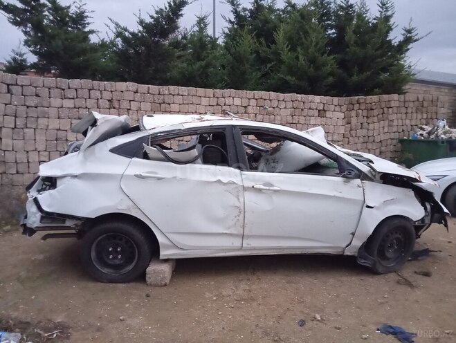 Hyundai Accent 2012, 225,000 km - 1.6 l - Bakı