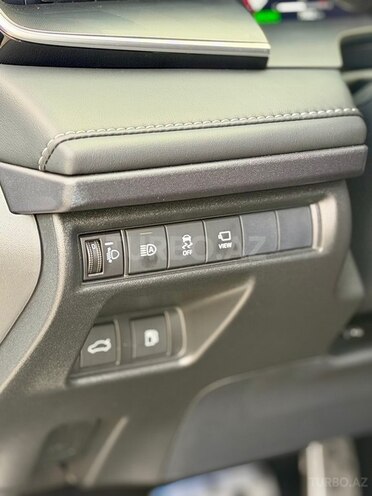 Toyota Camry 2025, 11,000 km - 2.0 l - Bakı