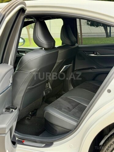 Toyota Camry 2025, 11,000 km - 2.0 l - Bakı