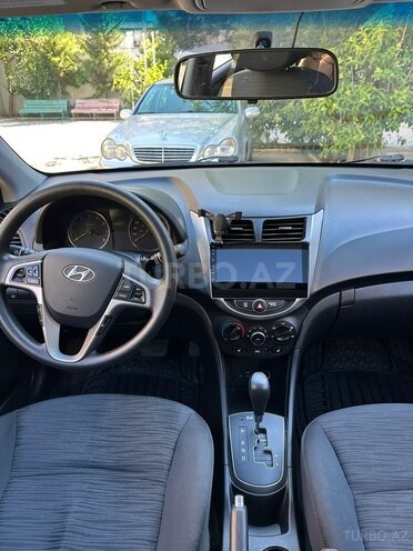 Hyundai Accent 2017, 104,800 km - 1.6 l - Bakı